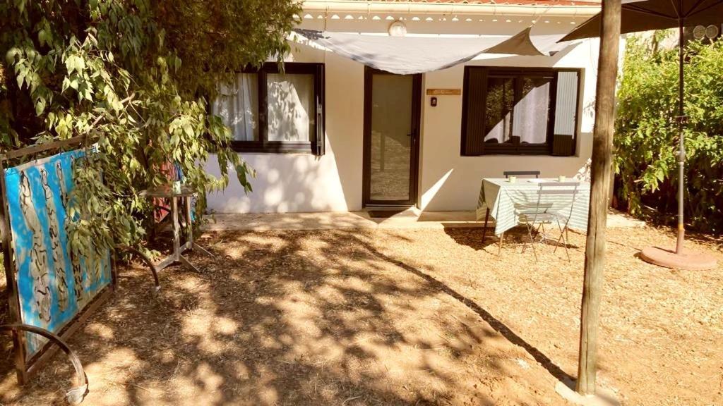 Superbe Appartement Boheme Dans Les Vignes Nîmes Exterior photo